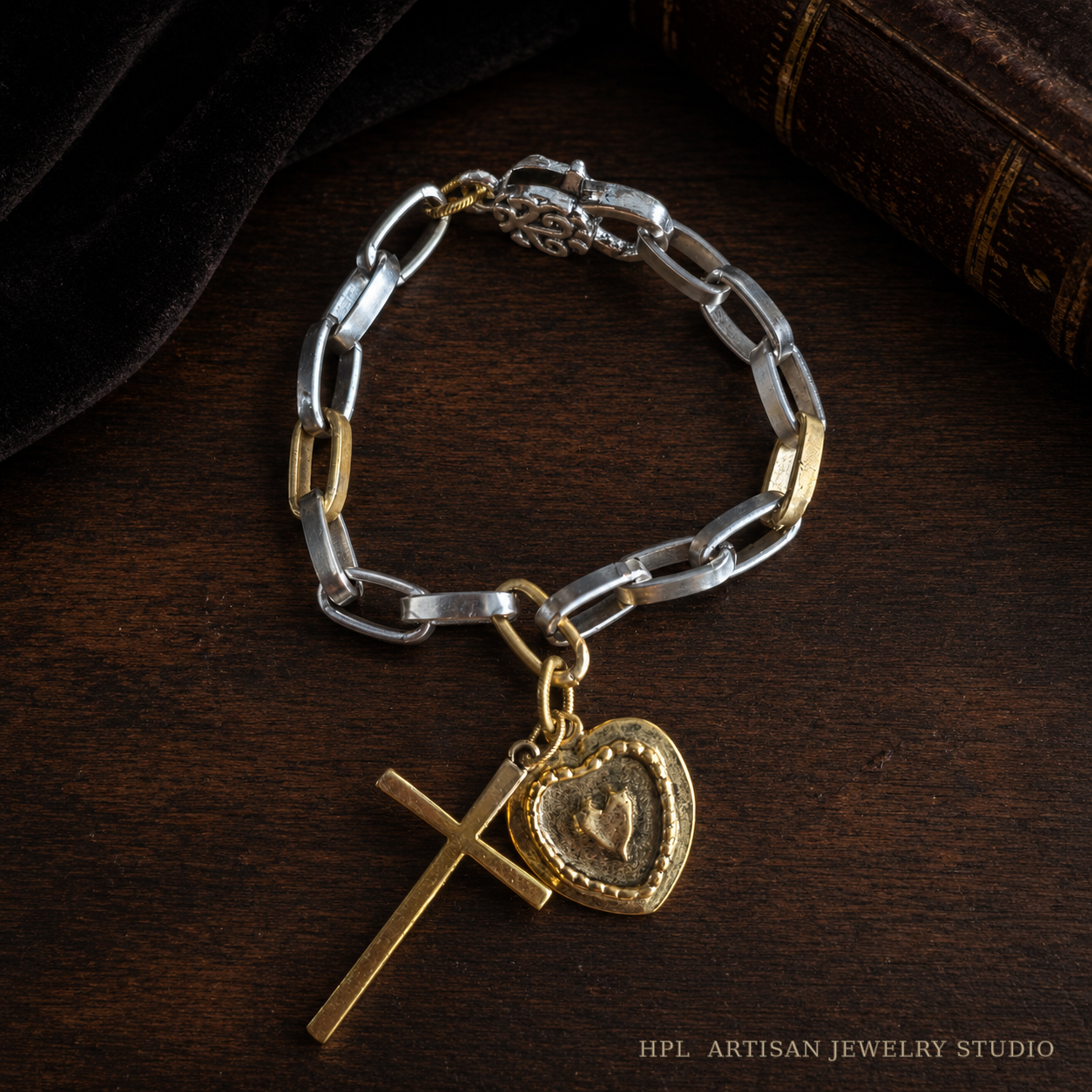 SACRED HEART BRACELET