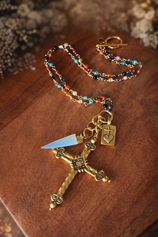 DIVINE ARMOR NECKLACE