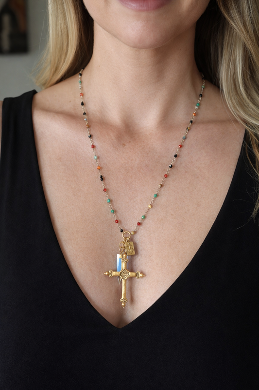 DIVINE ARMOR NECKLACE