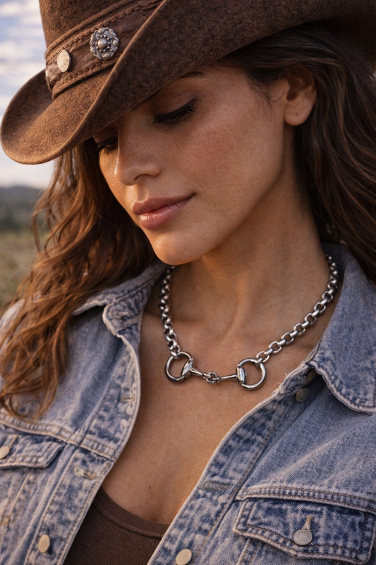 La Snaffle Necklace