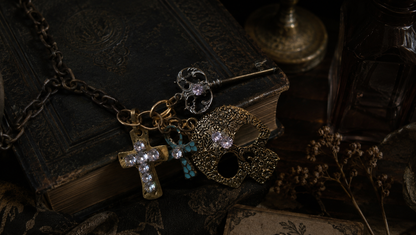 MIDNIGHT MASQUERADE NECKLACE