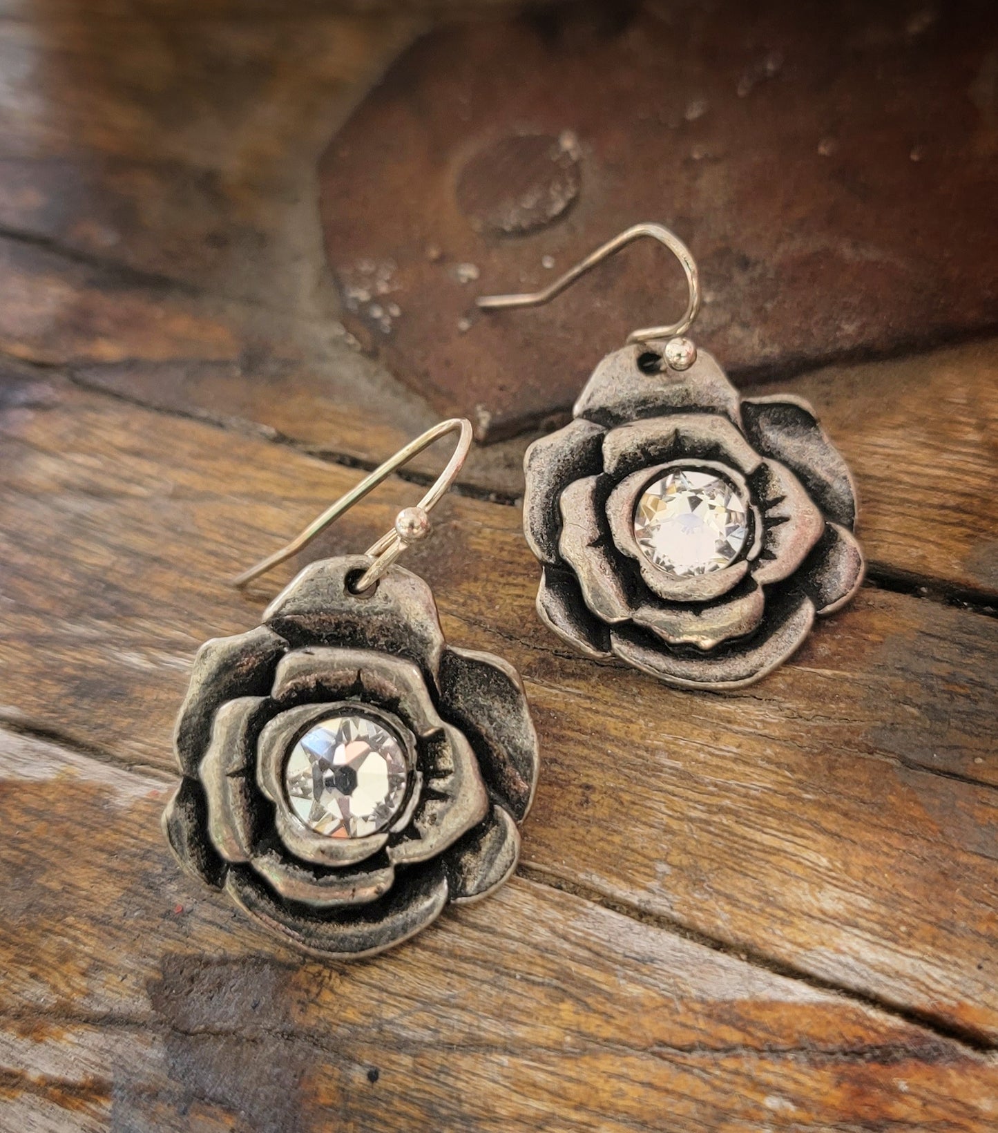 Sparkling rose earrings